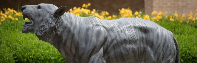 Statue of bengal tiger